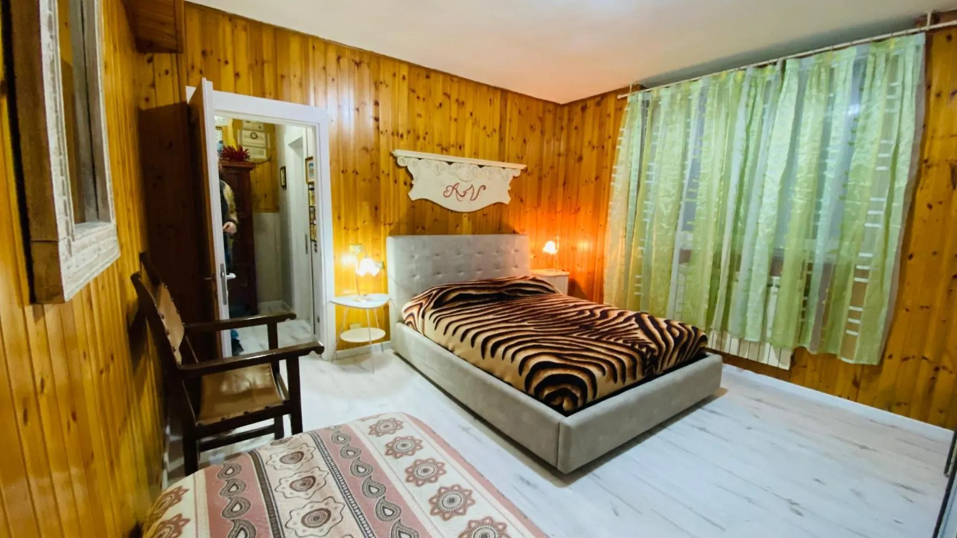 Apartment With Lake View And Garden Soiano Del Lago